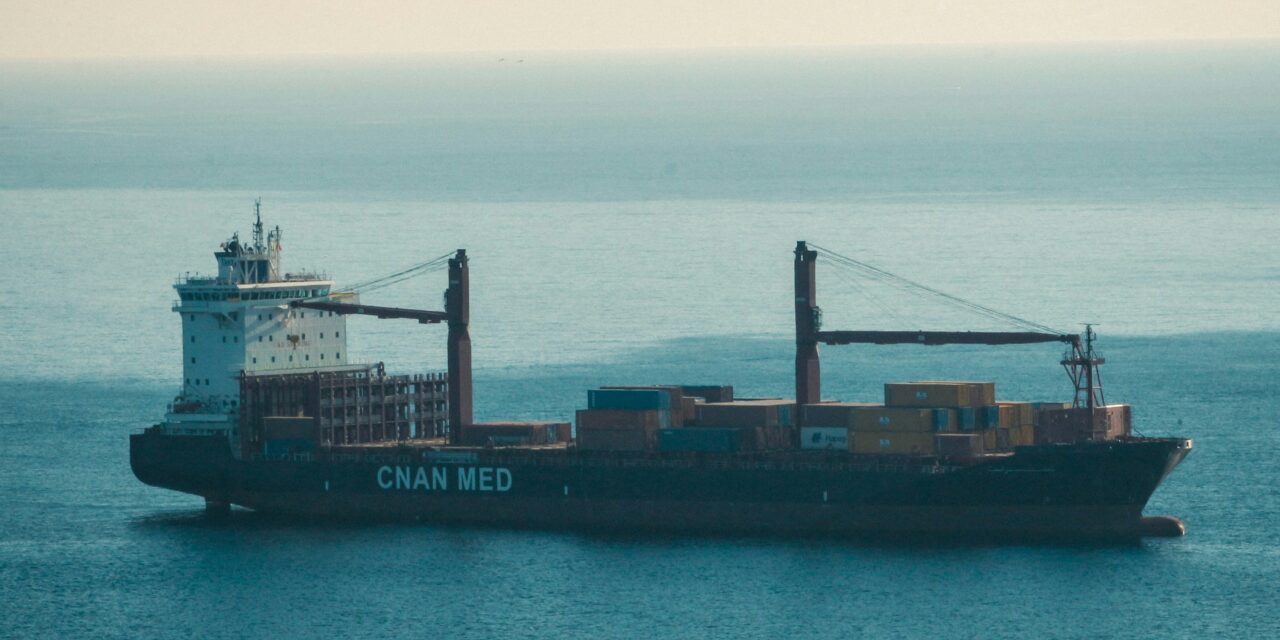 “From UK to Arabian Waters: Pakistan Navy Inducts Advanced Hovercraft”